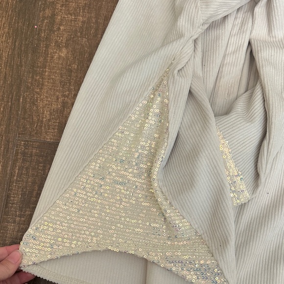 Cream Button-Up jacket/shirt with Sequin Details - Picture 5 of 6